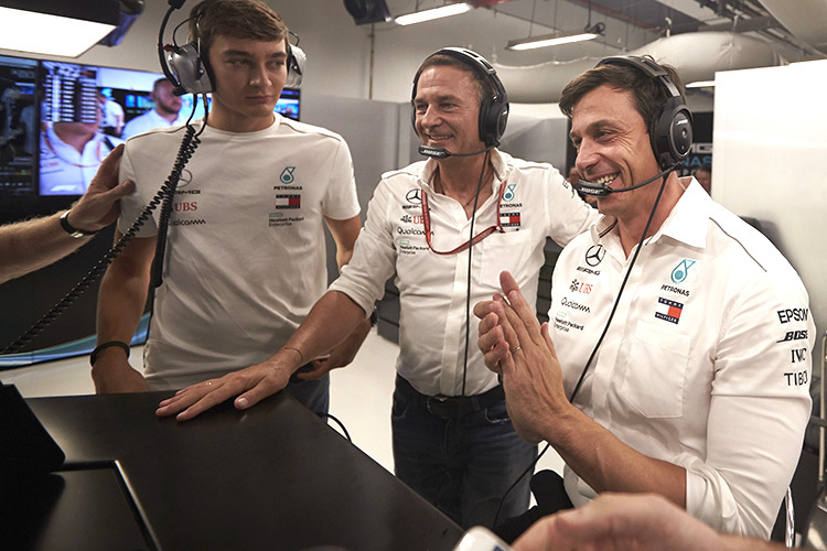 Toto Wolff (rechts) mit Mercedes-Nachwuchsfahrer George Russell (links)