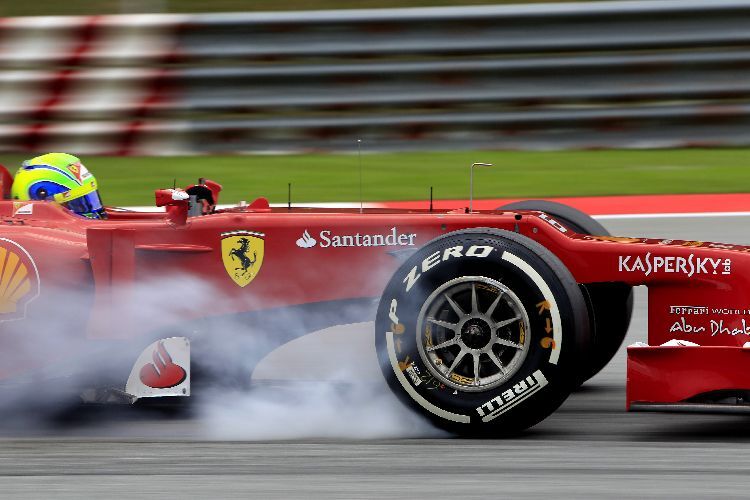 Felipe Massa bremst sehr stark