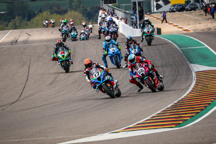 Ilya Mikhalchik (li.) und Florian Alt treffen sich in Oschersleben wieder