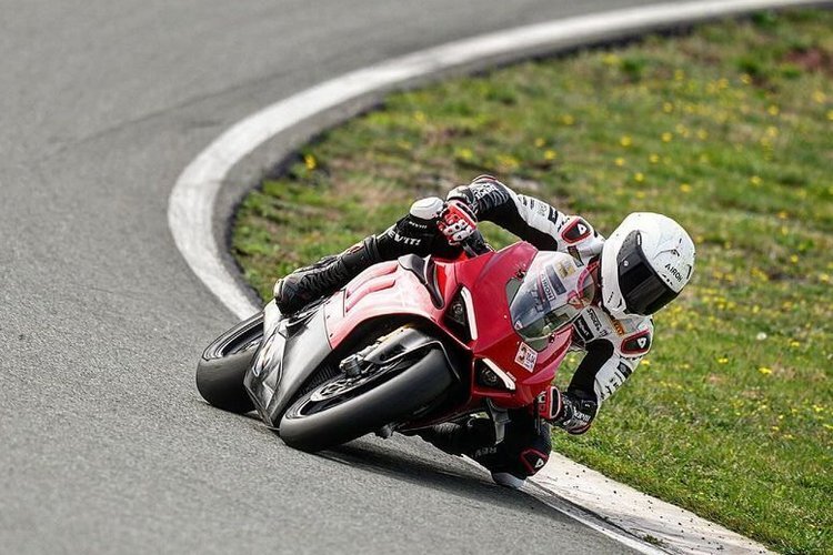 Danilo Petrucci trainierte mit einer Ducati V4R in Rijeka, auch bekannt als Automotodrom Grobnik