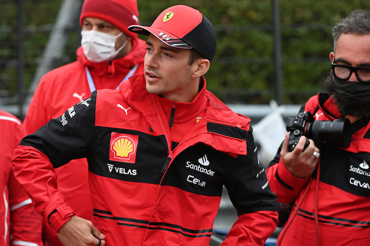 Charles Leclerc freut sich über das Sprint-Format, das schon am heutigen Auftakt für Spannung sorgt