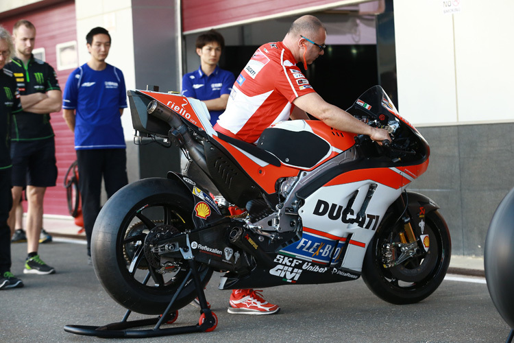 Das MotoGP-Bike von Ducati ist die Vorlage für das V4-Superbike