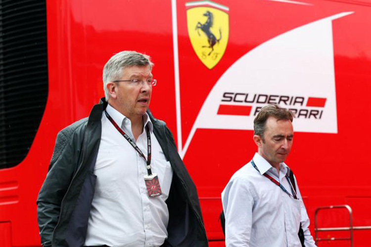 Der damalige Mercedes-Mitarbeiter Ross Brawn 2013 in Ungarn mit Paddy Lowe