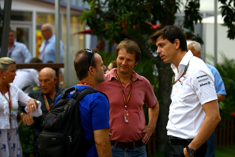Rubens Barrichello zu Mercedes-Motorsportchef Toto Wolff: «Wenn du einen Ersatz brauchst, ich bin bereit und fit»