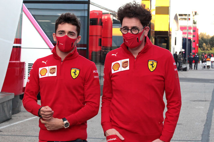 Charles Leclerc und Mattia Binotto