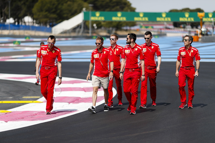 Sebastian Vettel bei der Pistenbesichtigung in Le Castellet