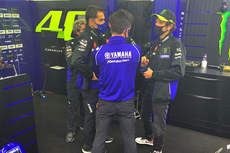 Valentino Rossi ist zurück in der Yamaha-Box