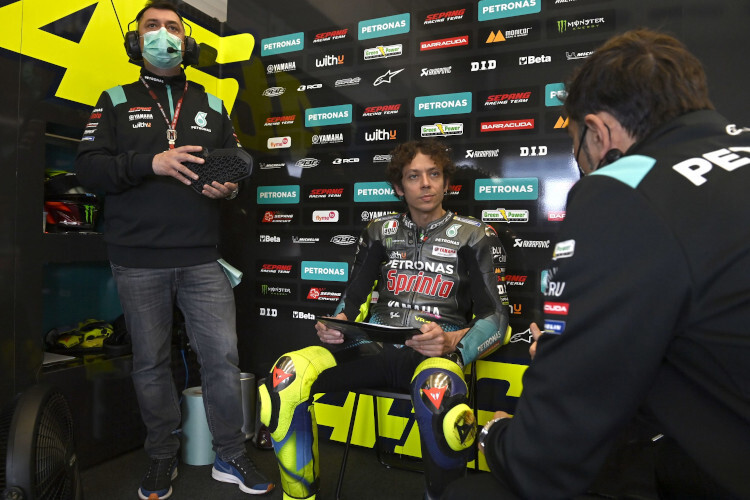 Valentino Rossi mit Uccio (links) und Crew-Chief Munoz