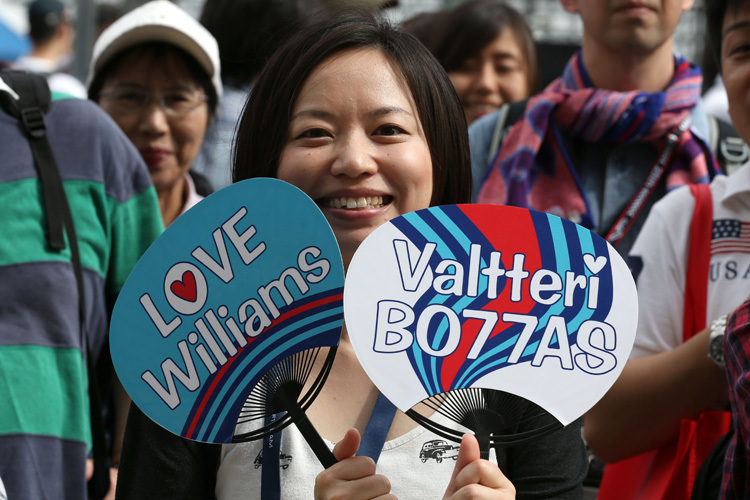 Valtteri Bottas fliegen die japanischen Herzen nur so zu