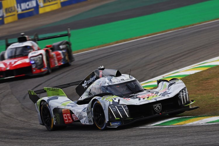 Der Peugeot 9X8 aus der FIA WEC