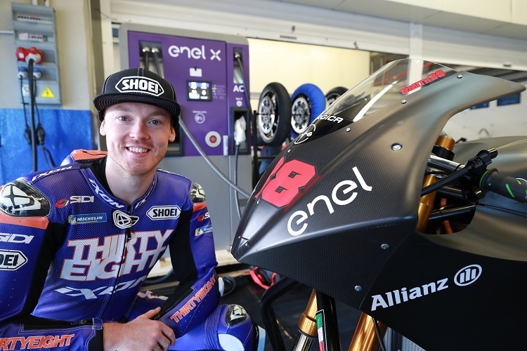 Bradley Smith mit seinem MotoE-Bike