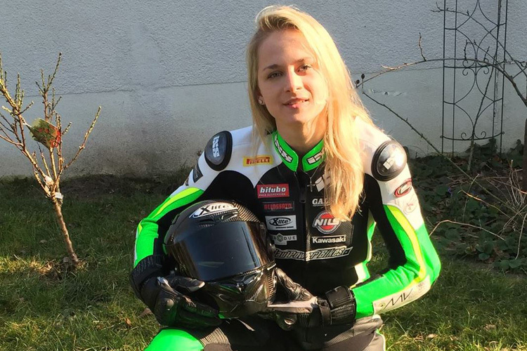 Ricarda Neubauer im Go-Eleven-Outfit