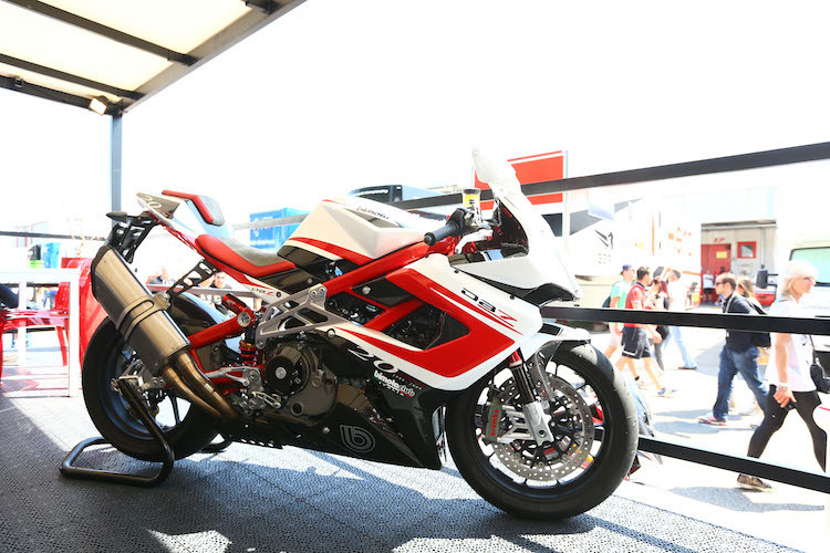 Hier ein Bild der Bimota DB7