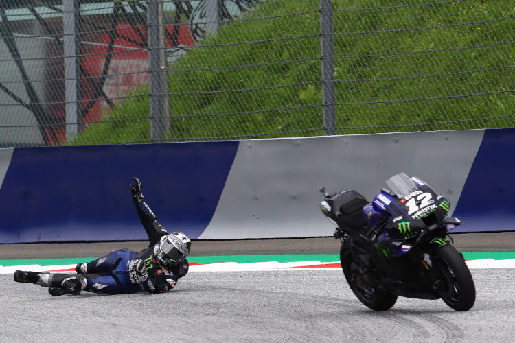 Maverick Viñales schlitterte hinter seiner M1 ins Kiesbett