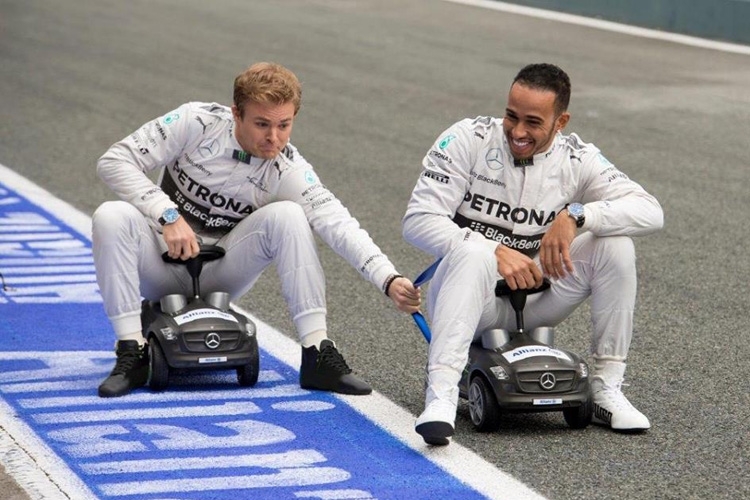 Nico Rosberg gegen Lewis Hamilton