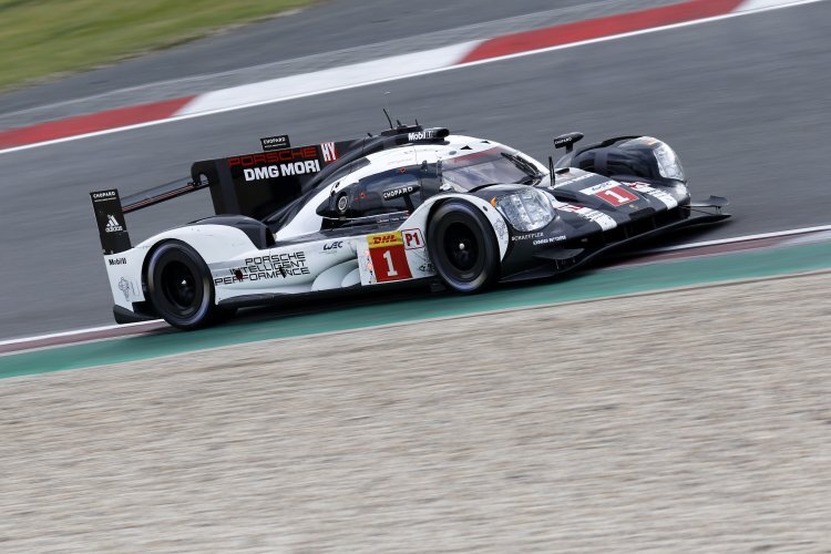 Der Porsche 919 Hybrid von Timo Bernhard, Mark Webber und Brendon Hartley