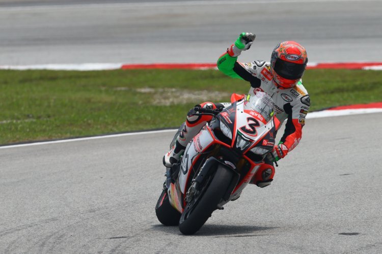 Max Biaggi bei seinem letzten SBK-Rennen in Sepang 2015