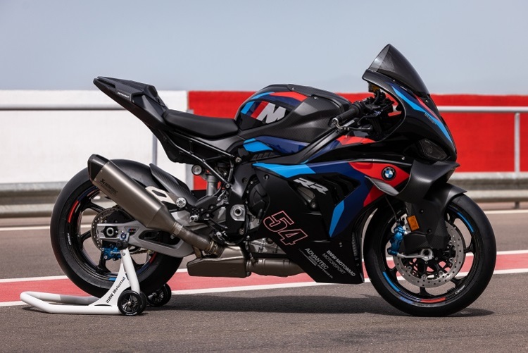 BMW M1000RR, Jahrgang 2025: Mehr Leistung, mehr Abtrieb, mehr Elektronik