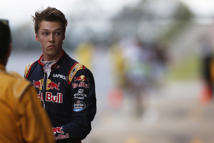 Daniil Kvyat: Rückendeckung von Charlie Whiting