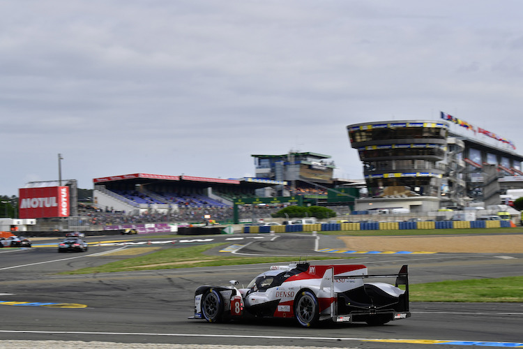 Fernando Alonso, Sébastien Buemi und Kazuki Nakajima durften in Le Mans den Sieg bejubeln