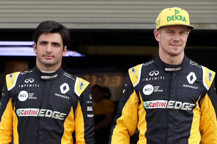 Nico Hülkenberg (r.) freut sich über seinen neuen starken Stallgefährten Carlos Sainz