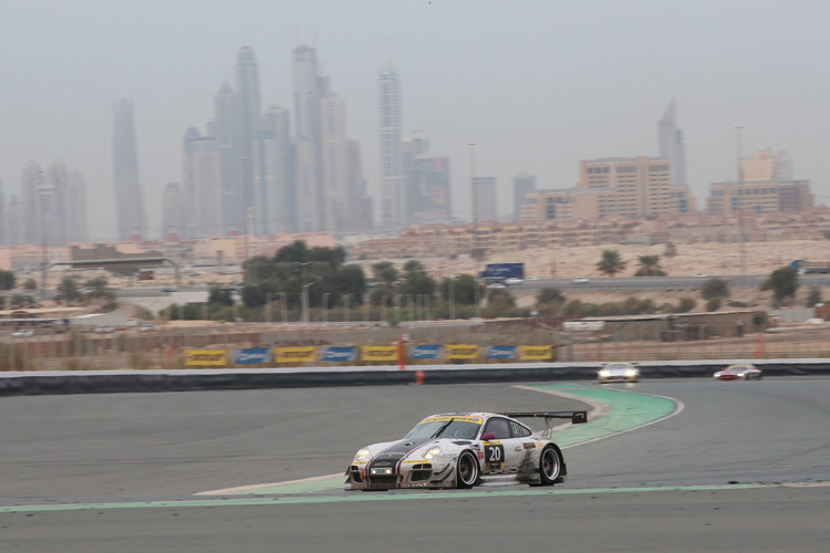 Stadler-Porsche 911 siegt bei den 24h von Dubai