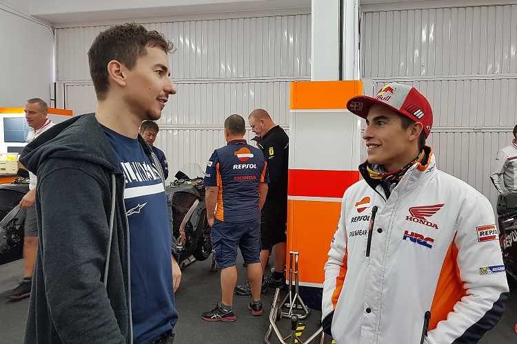 Jorge Lorenzo und Marc Márquez als Teamkollegen in der Repsol-Box