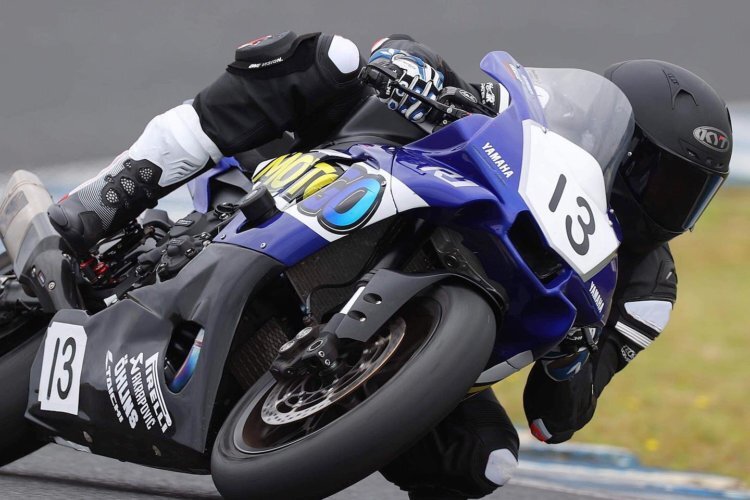 Anthony West bei Testfahrten für die ASBK 2021