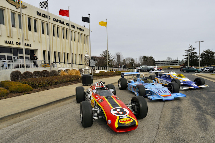 Die Indy-500-Siegerautos von Bobby Unser