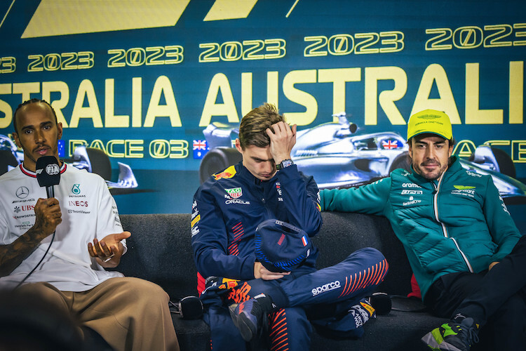 Australien 2023: Hamilton, Verstappen und Alonso. Keiner von ihnen tauchte ein Jahr später auf dem Siegerpodest von Melbourne auf