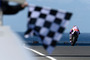 Karierte Flagge für Johann Zarco in Phillip Island