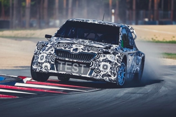 Der Skoda Fabia WRX beim Test im lettischen Bikernieki