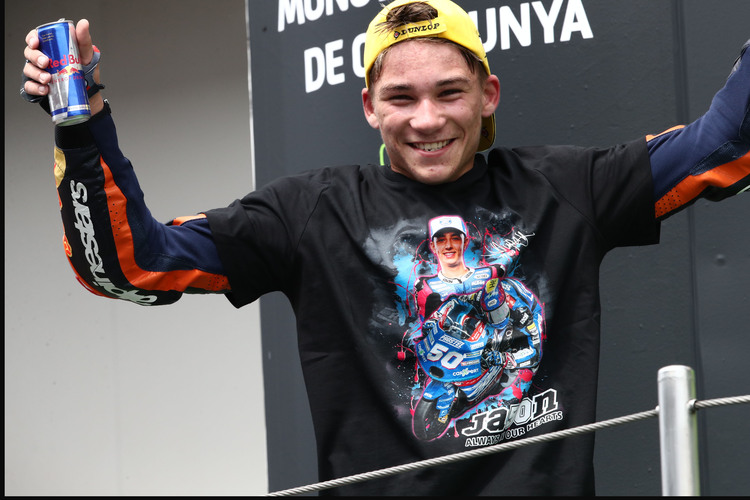 Deniz Öncü steht zum ersten Mal in seiner Moto3-Karriere auf dem Treppchen