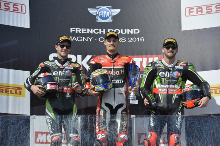 Podium von Lauf 2 in Magny-Cours: Jonathan Rea, Chaz Davies und Tom Sykes (v.l.)