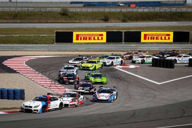 In Oschersleben findet traditionell auch der Saisonauftakt des ADAC GT Masters statt