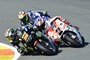 Bradley Smith in Valencia vor Danilo Petrucci