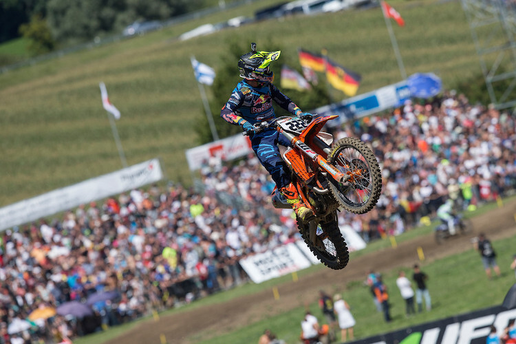 Tony Cairoli sucht seine Motorrad für die Saison 2017