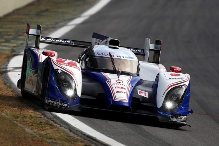 Der Toyota TS030 Hybrid bei seiner Siegesfahrt in Interlagos