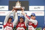 Die drei Sieger mit der Tourist Trophy