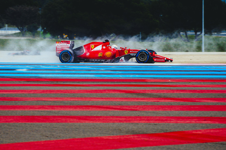 Sebastian Vettel rast zur Bestzeit