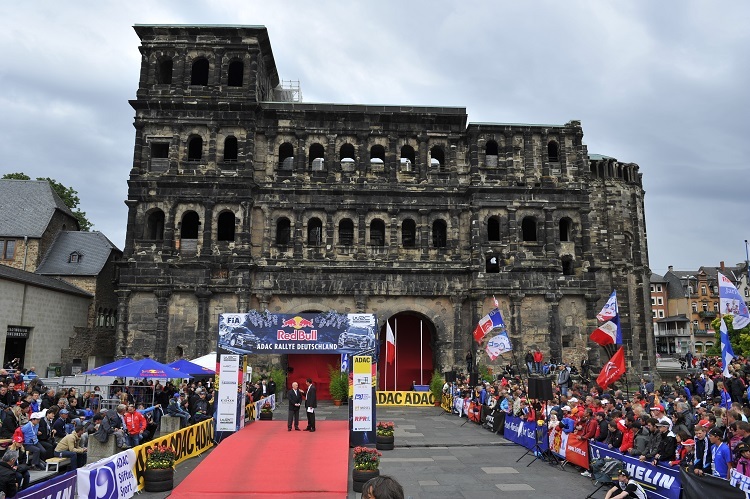 ADAC Rallye Deutschland vor der Porta Nigra