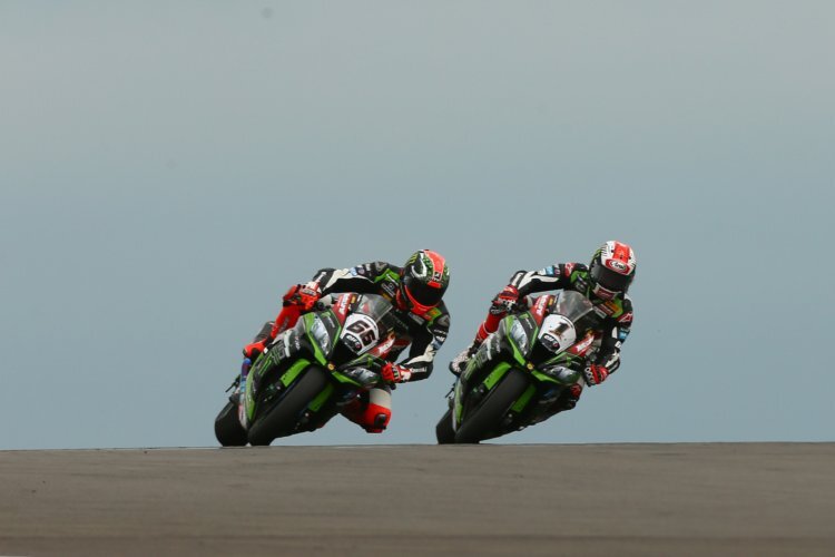 Kawasaki fuhr 2017 mit Jonathan Rea und Tom Sykes bisher 13 von 20 möglichen Siegen ein