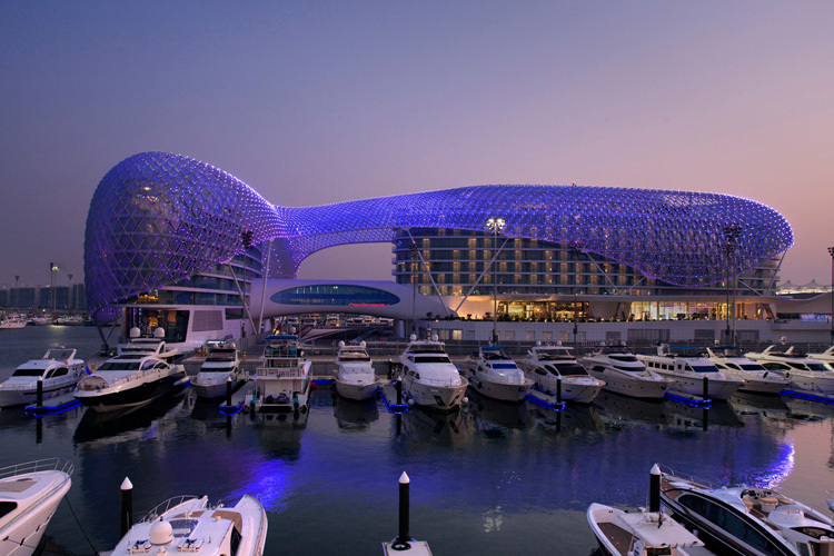 Die Atmosphäre am Yas Marina Circuit ist einzigartig