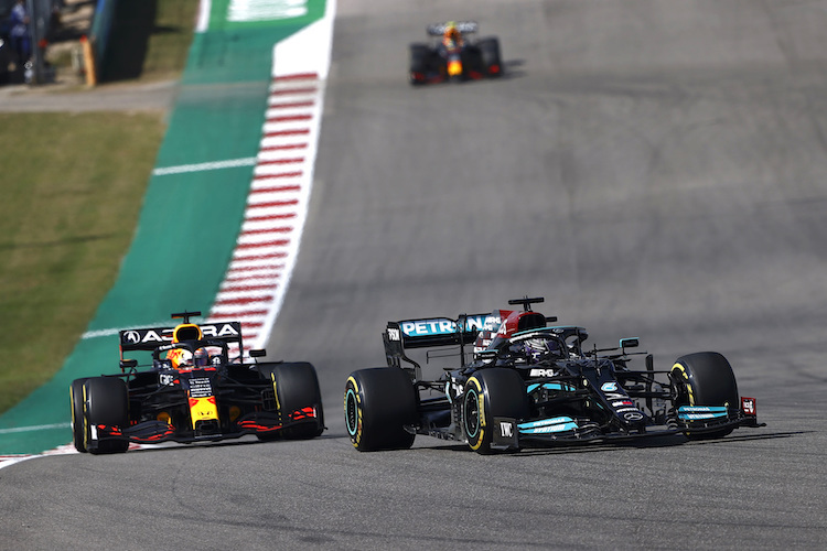 Lewis Hamilton vor Max Verstappen in Texas