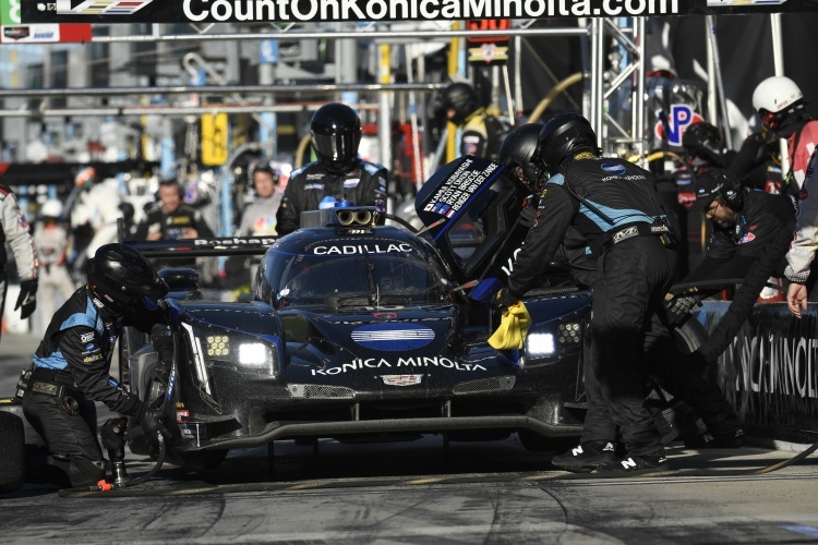 Immer wieder gute Boxenarbeit beim Cadillac DPi von Wayne Taylor Racing während der 24h von Daytona