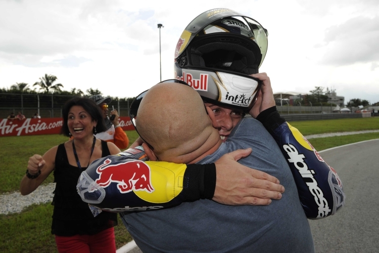 Sandro Cortese jubelte mit seinen Eltern