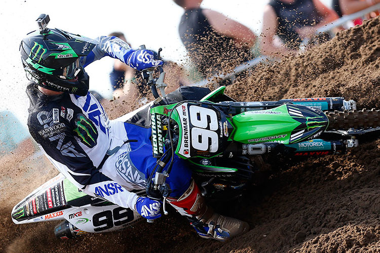 Max Anstie gewinnt den ersten Lauf in Mantova