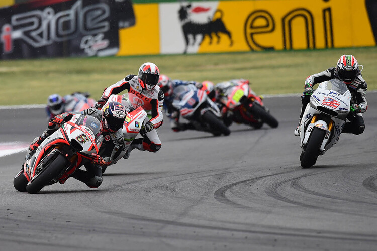 Das Rennen in Misano: Stefan Bradl vor Hernandez und Hayden