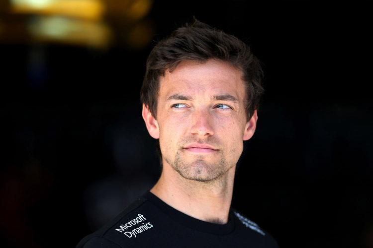 Jolyon Palmer: «Der neue Renner hat deutlich mehr Tempo und ist auch schwieriger zu fahren»