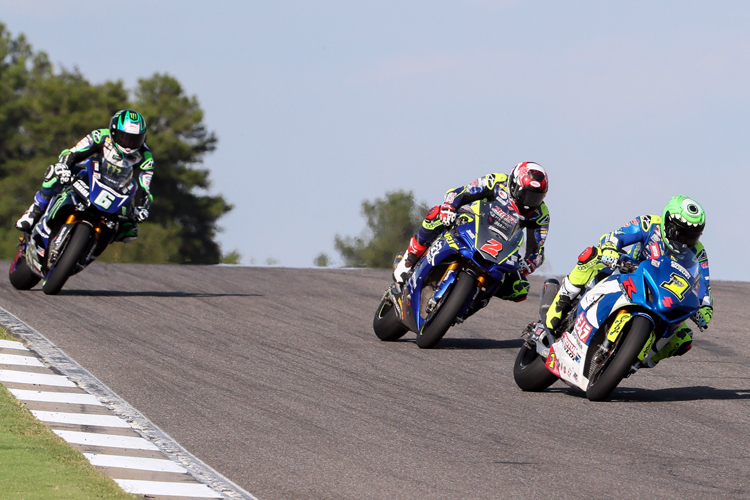 Toni Elias (24), Joshua Herrin (2) und Cameron Beaubier (6)